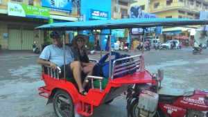 Avoid scams when backpacking. A reliable Tuk-Tuk driver in Cambodia